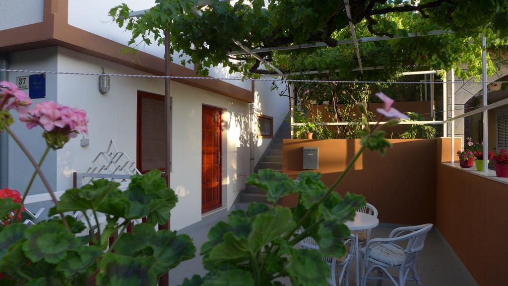 Guest House Kuzmanic Хвар Экстерьер фото