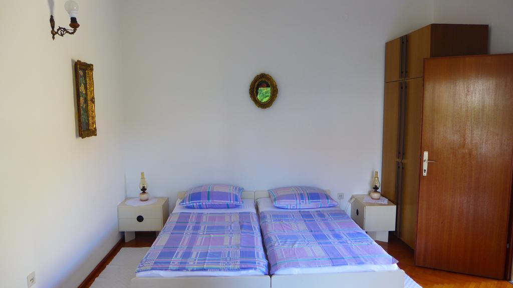Guest House Kuzmanic Хвар Номер фото