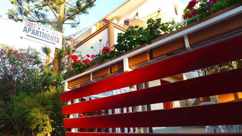 Guest House Kuzmanic Хвар Экстерьер фото