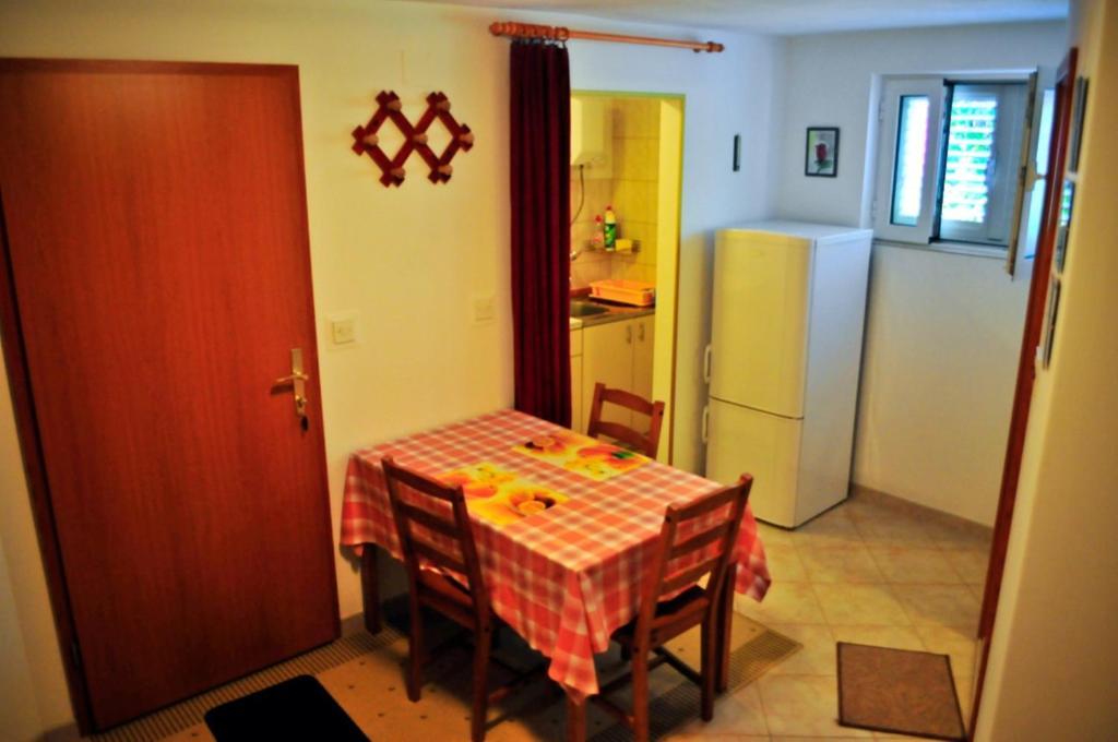 Guest House Kuzmanic Хвар Номер фото