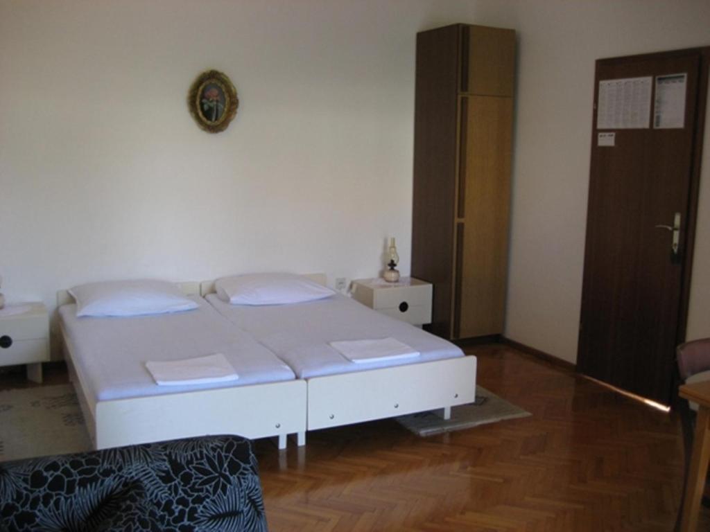 Guest House Kuzmanic Хвар Номер фото
