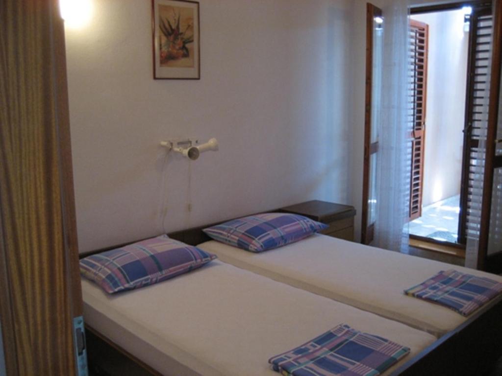 Guest House Kuzmanic Хвар Номер фото